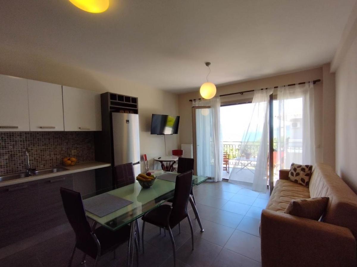 Angelos Apartments Каравомилос Экстерьер фото