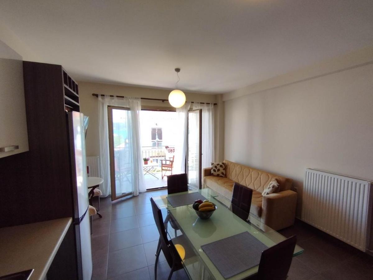Angelos Apartments Каравомилос Экстерьер фото